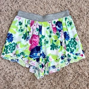 NWOT Bright Floral Ruffled Shorts